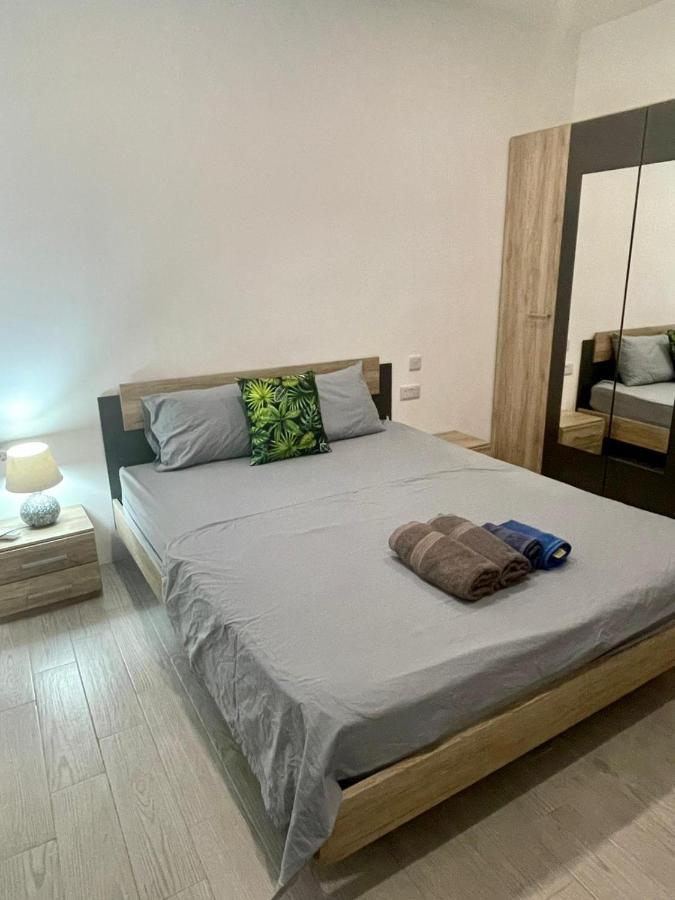 City Center Properties - Modern Room With Ac & Ensuit Bathroom - Room 1 St. Paul's Bay Exterior foto