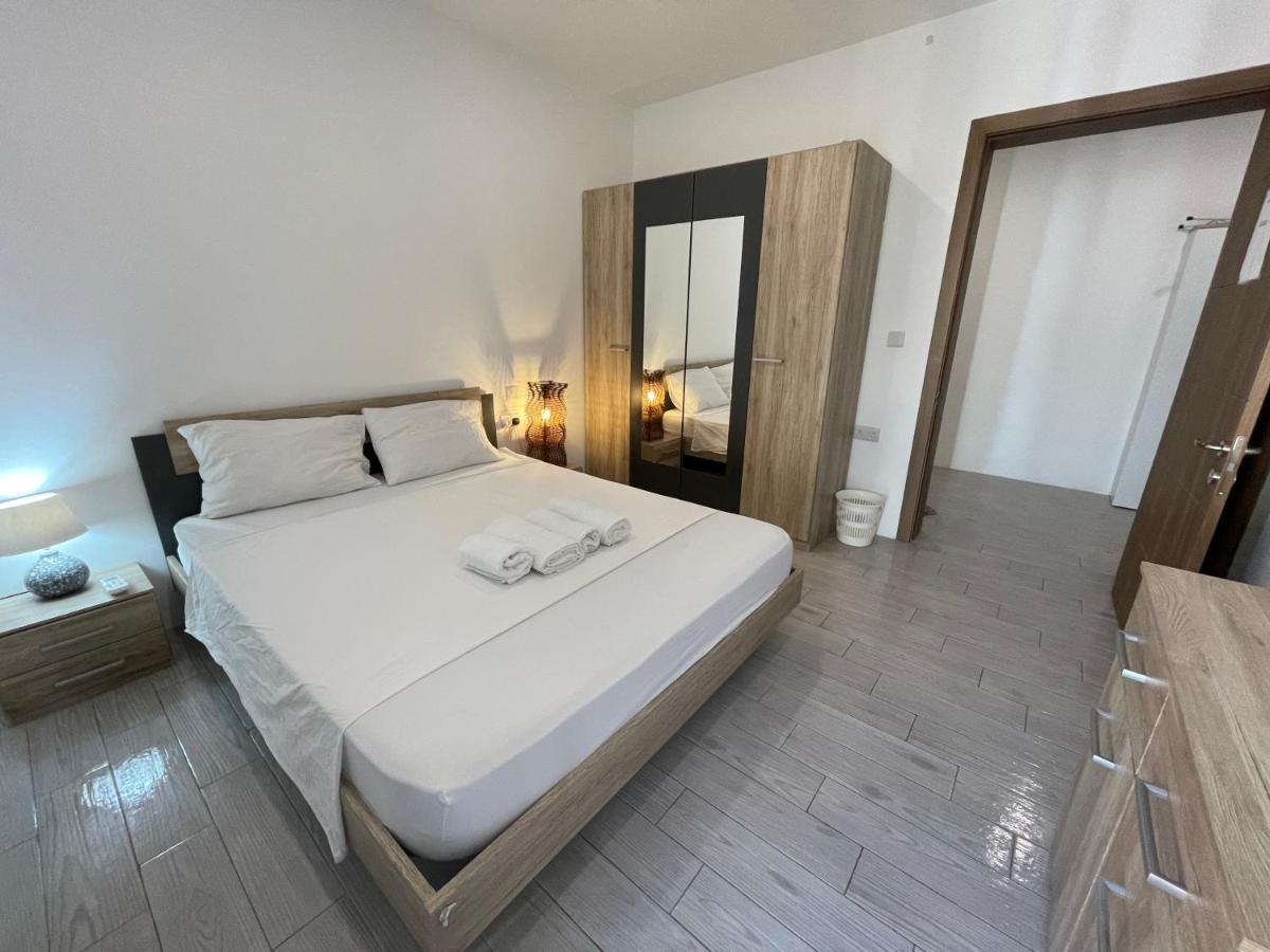 City Center Properties - Modern Room With Ac & Ensuit Bathroom - Room 1 St. Paul's Bay Exterior foto