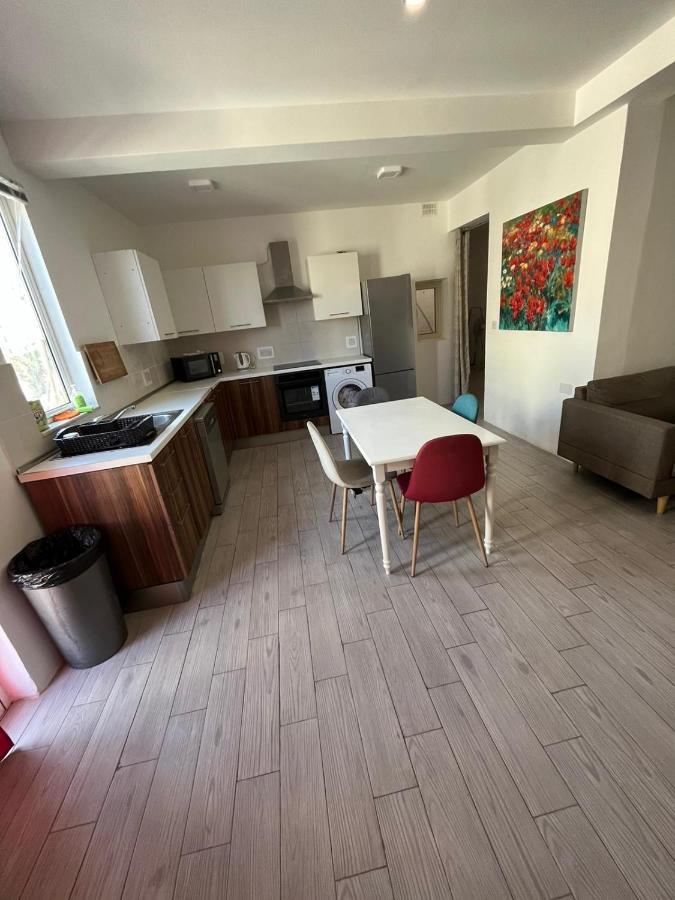 City Center Properties - Modern Room With Ac & Ensuit Bathroom - Room 1 St. Paul's Bay Exterior foto